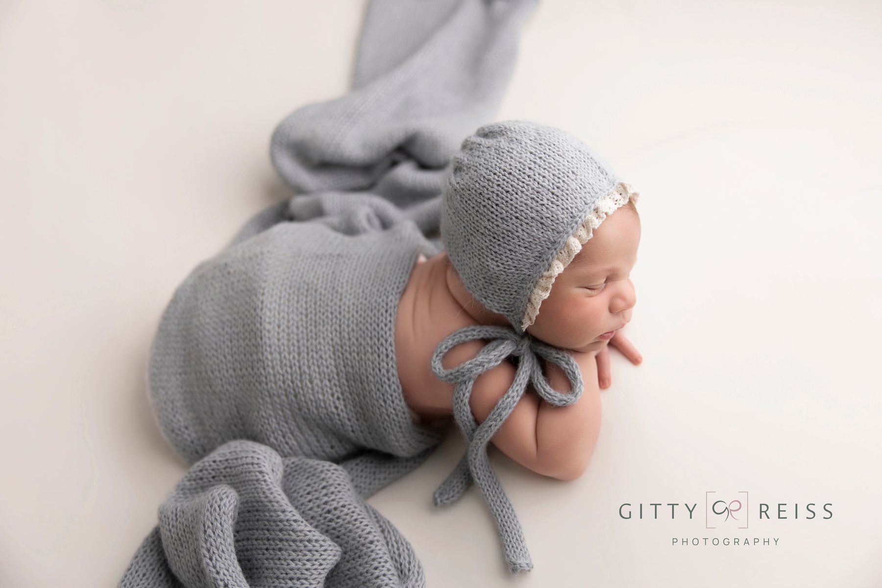 Newborn baby portrait 51 — newborn photography by Gitty Reiss, Boro Park, Brooklyn