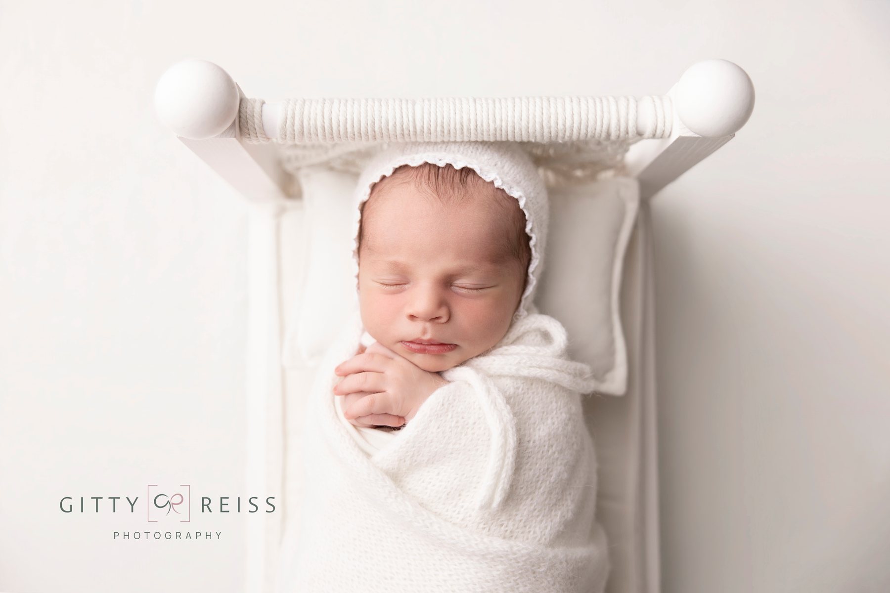 Newborn baby portrait 47 — newborn photography by Gitty Reiss, Boro Park, Brooklyn