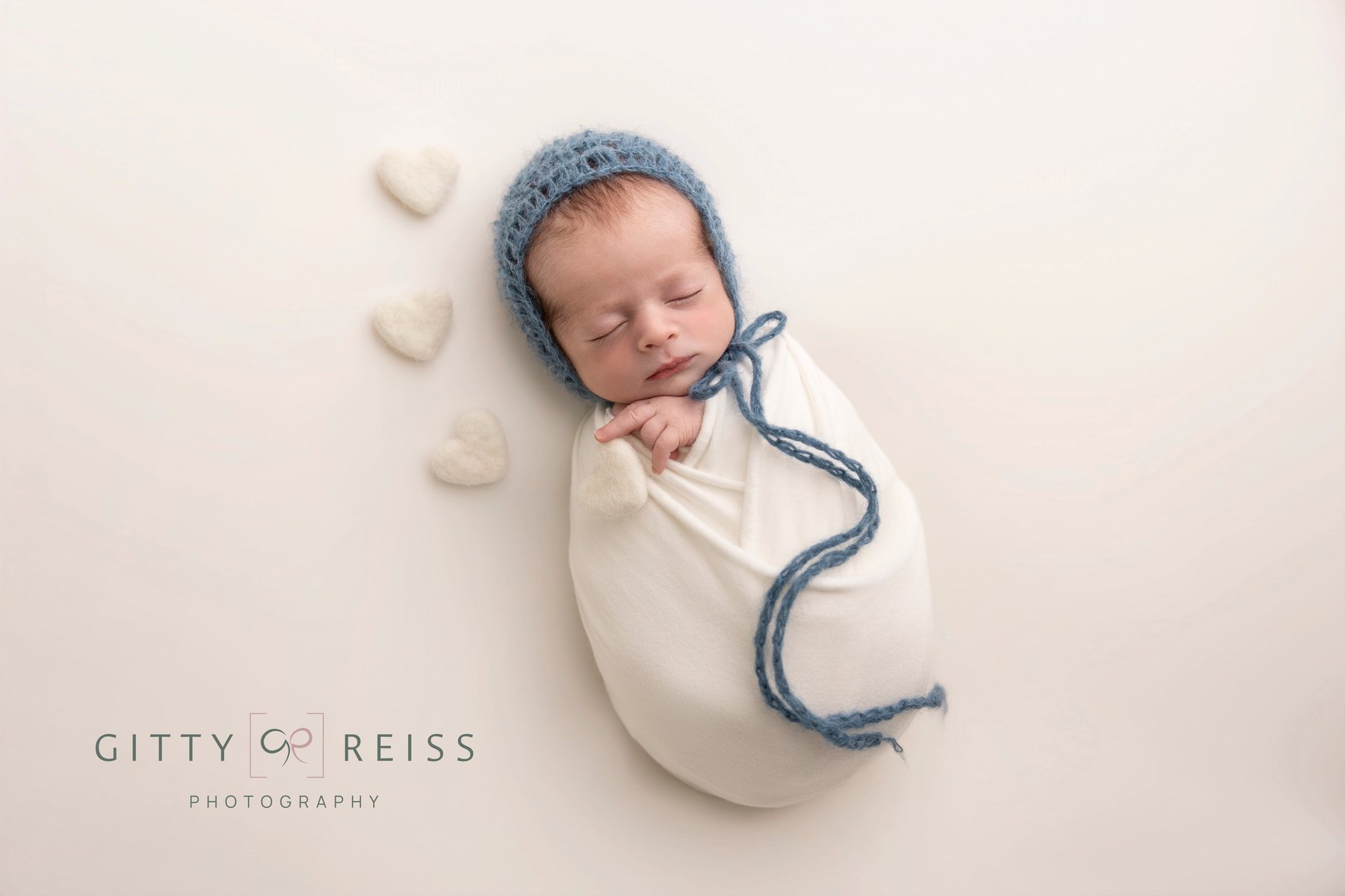 Newborn baby portrait 30 — newborn photography by Gitty Reiss, Boro Park, Brooklyn