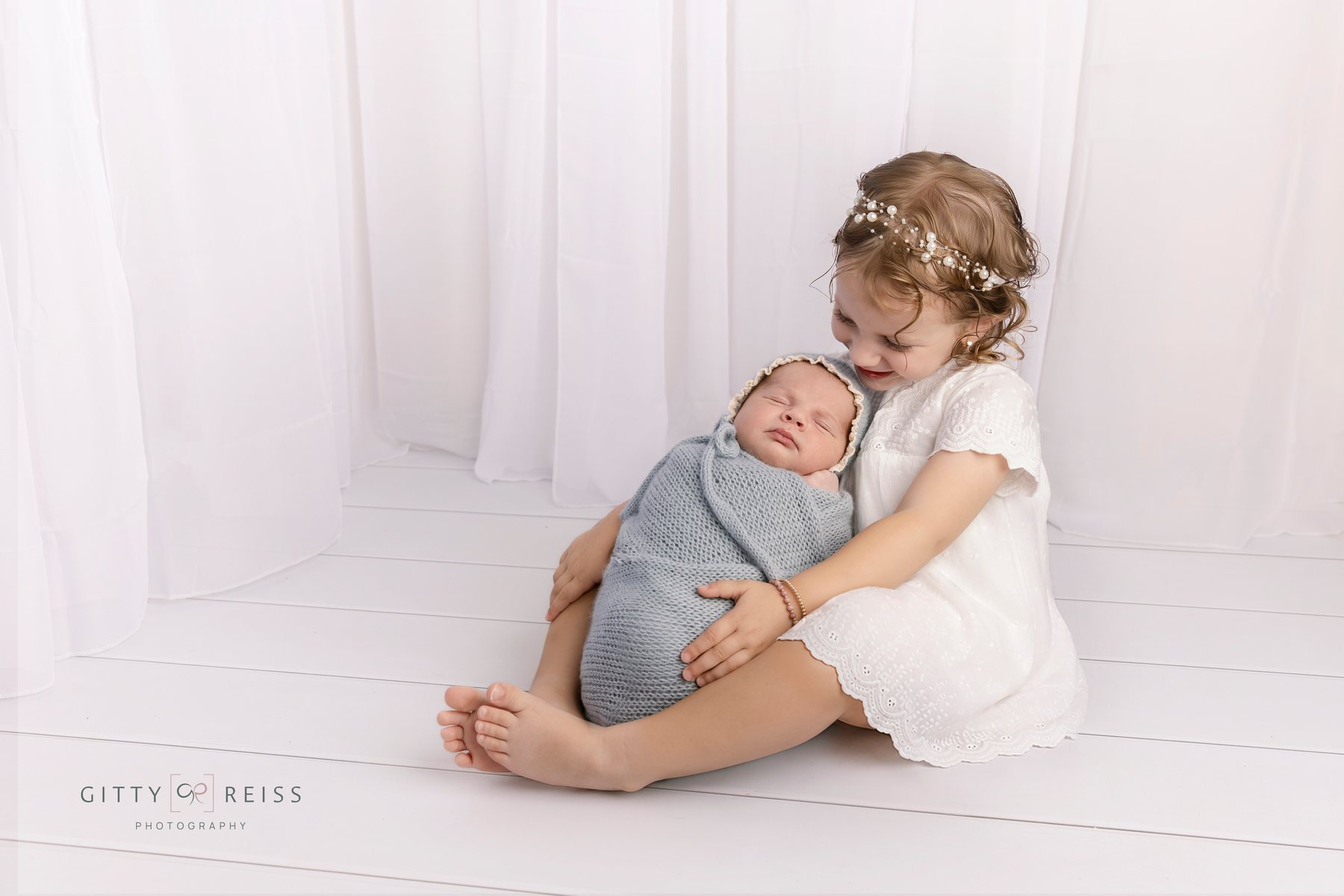 Newborn baby portrait 53 — newborn photography by Gitty Reiss, Boro Park, Brooklyn