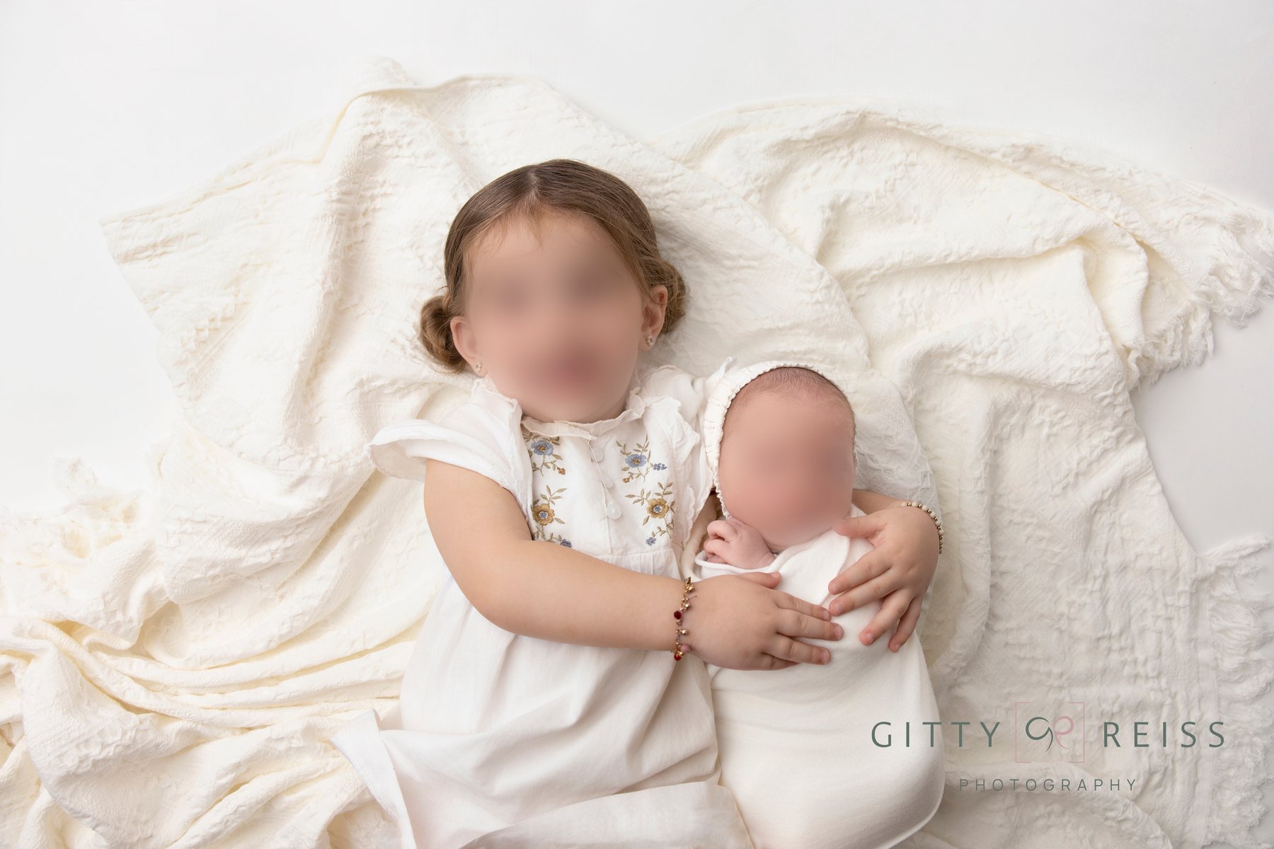 Newborn baby portrait 1 — newborn photography by Gitty Reiss, Boro Park, Brooklyn