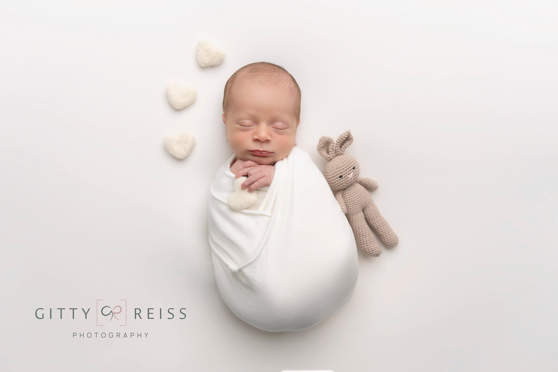 Newborn baby portrait 15 — newborn photography by Gitty Reiss, Boro Park, Brooklyn