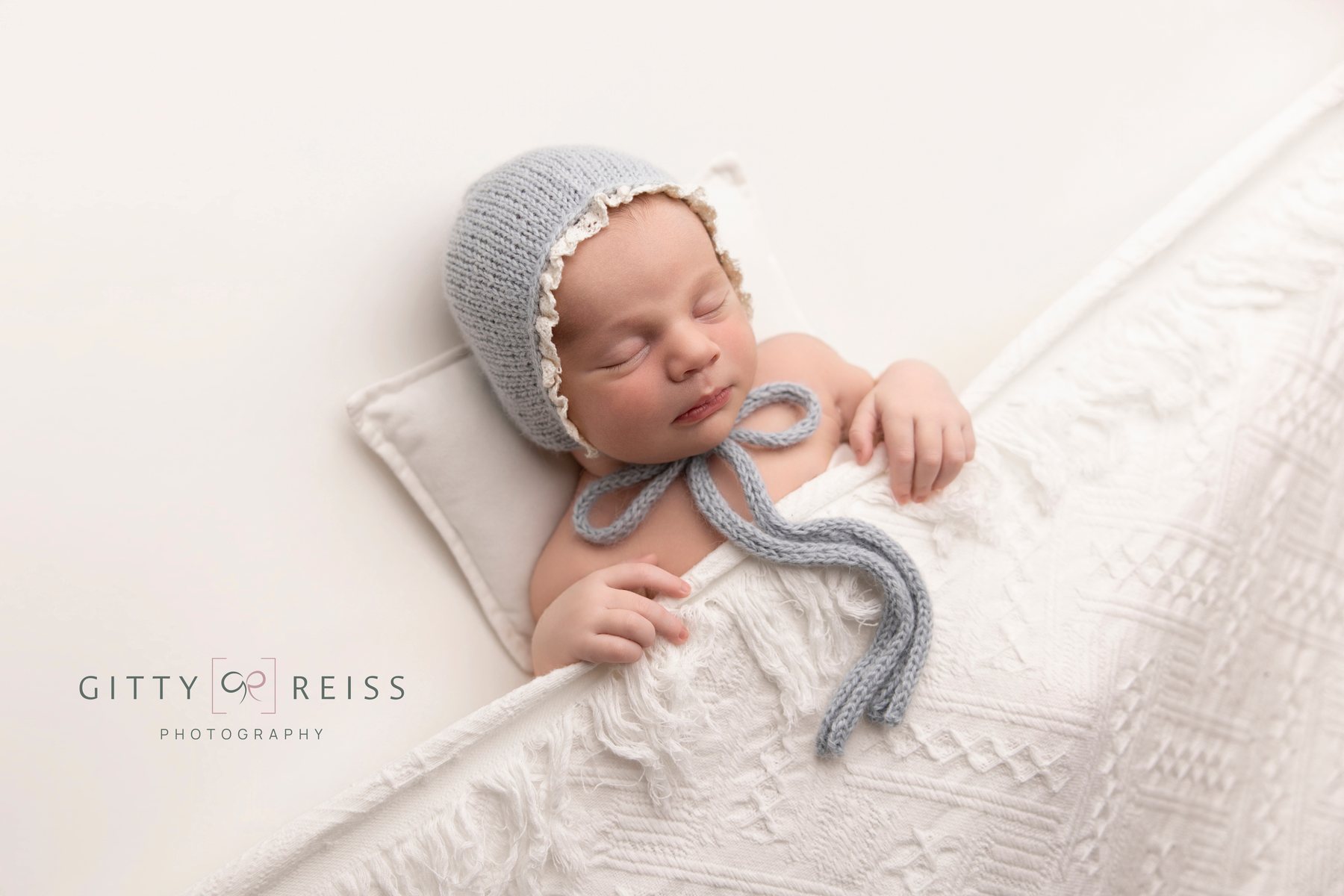 Newborn baby portrait 49 — newborn photography by Gitty Reiss, Boro Park, Brooklyn