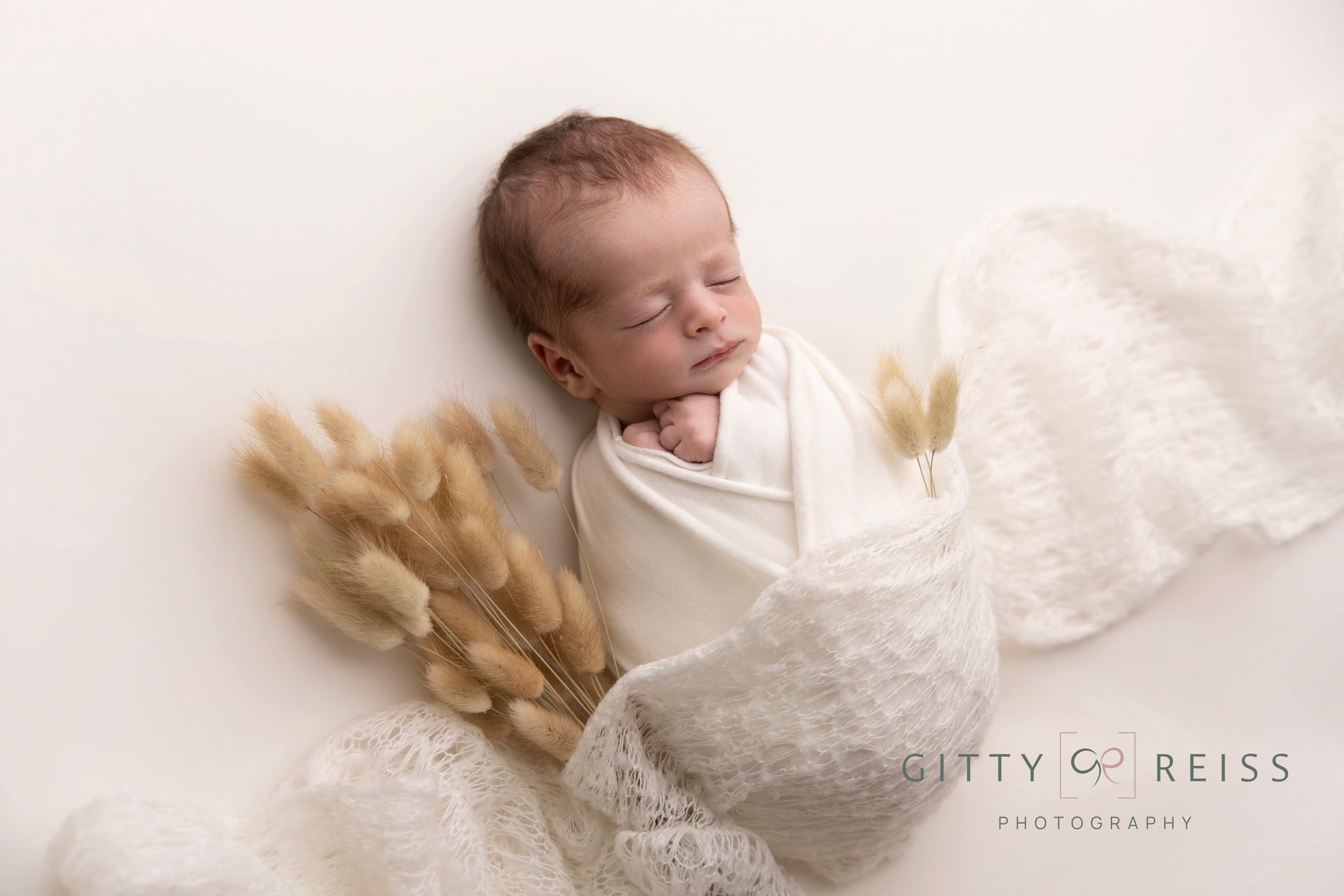 Newborn baby portrait 28 — newborn photography by Gitty Reiss, Boro Park, Brooklyn