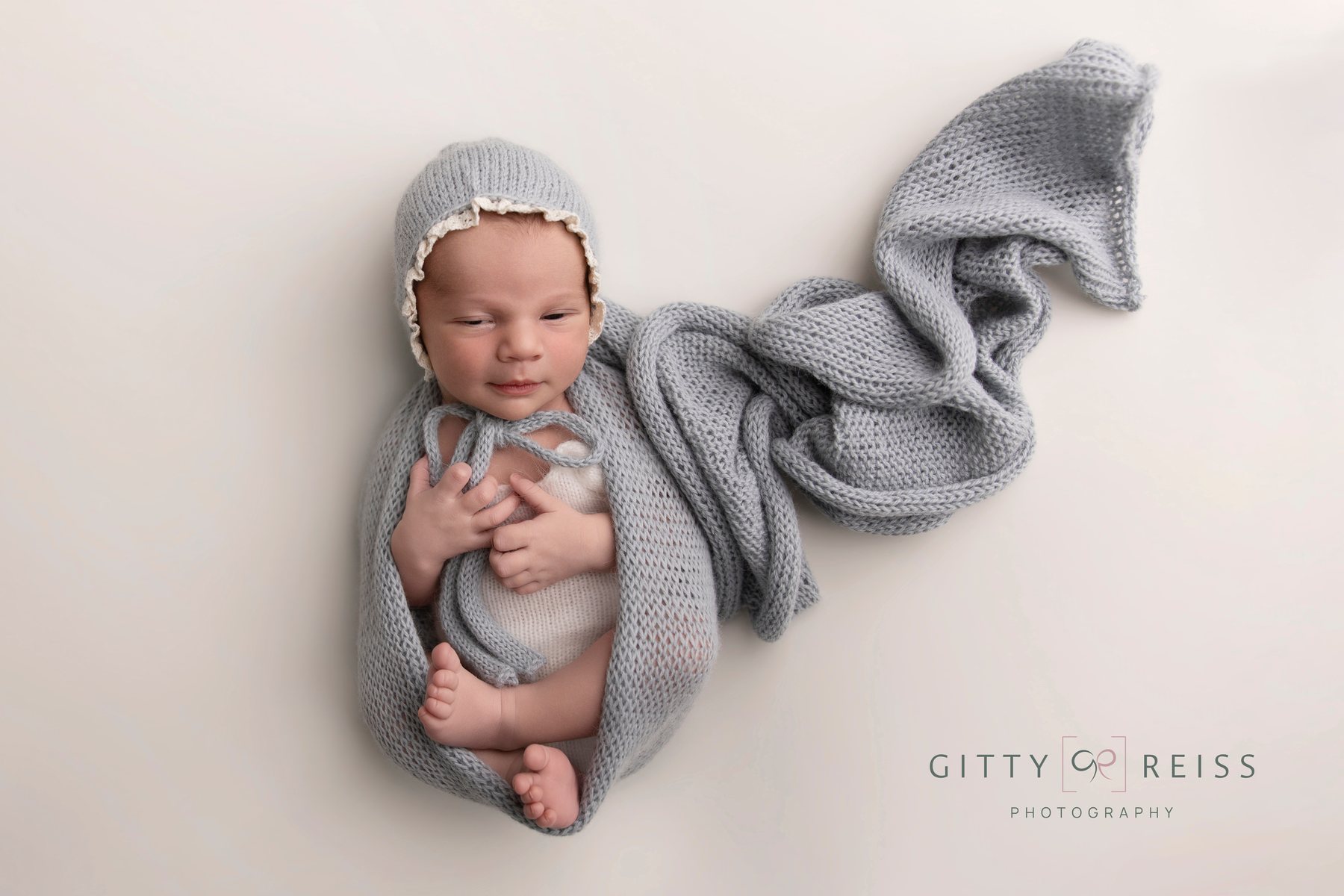 Newborn baby portrait 43 — newborn photography by Gitty Reiss, Boro Park, Brooklyn